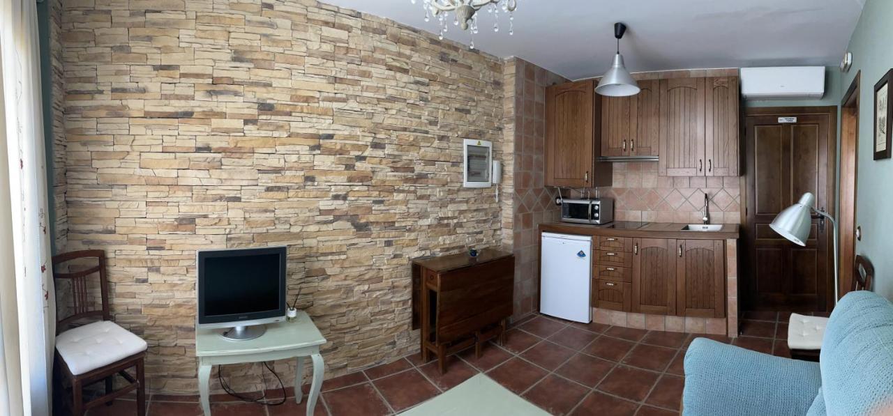 Leyendas De Monfraguee Torrejón el Rubio Exteriör bild